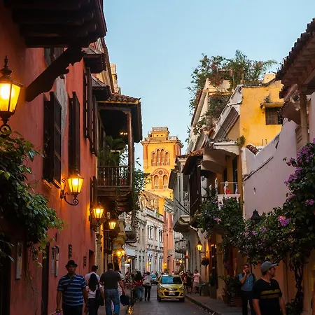 Folatun Cartagena